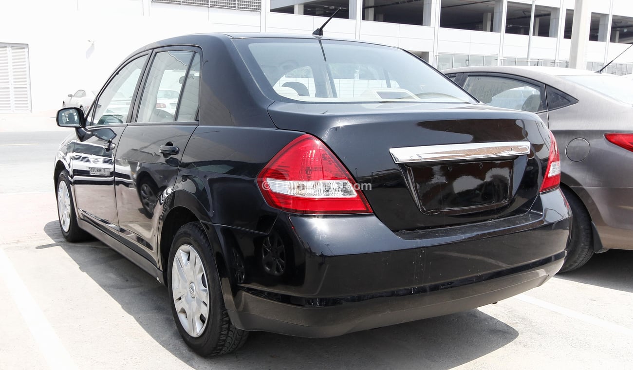 Nissan Tiida