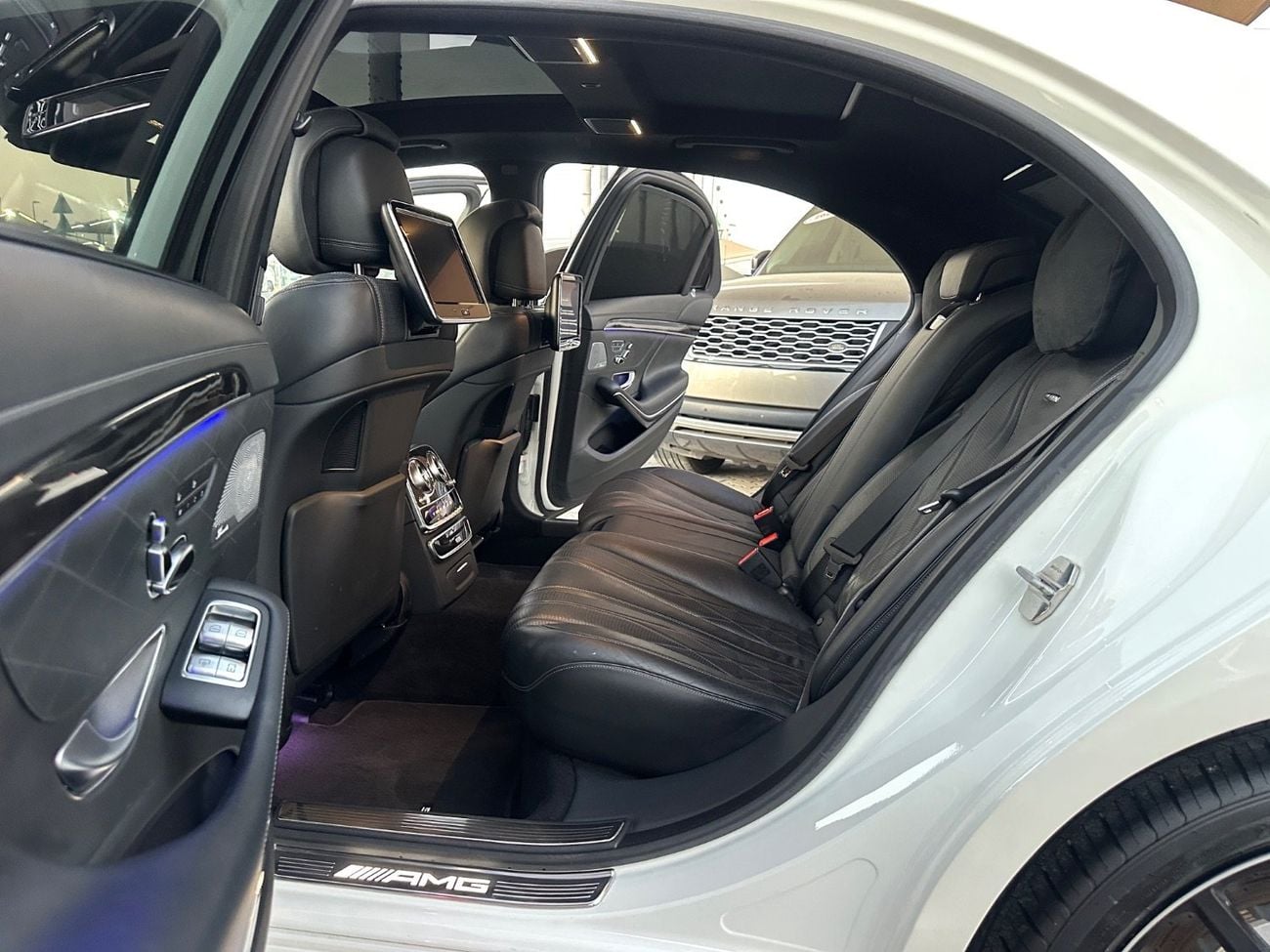 Mercedes Benz S63 AMG
