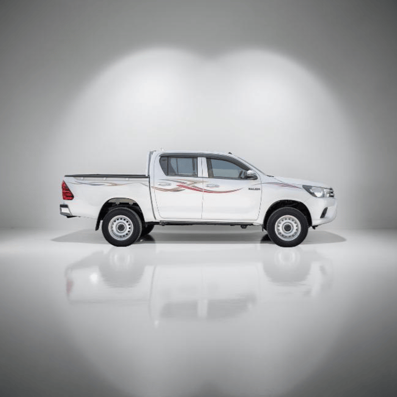 تويوتا هيلوكس GL 2.7L Double Cab Utility RWD