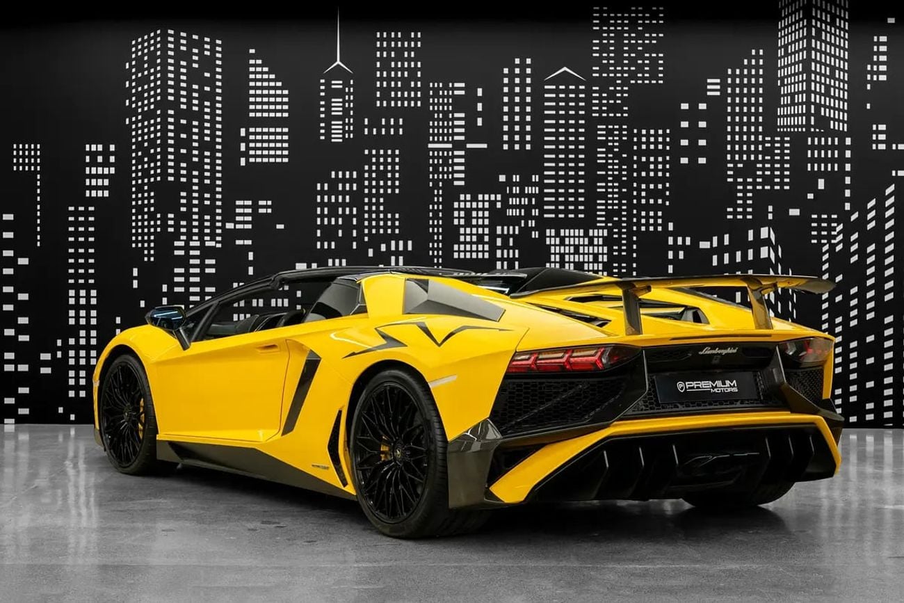 لامبورغيني أفينتادور رودستر LAMBORGHINI | AVENTADOR SV ROADSTER LP750_4 | GCC SPECS