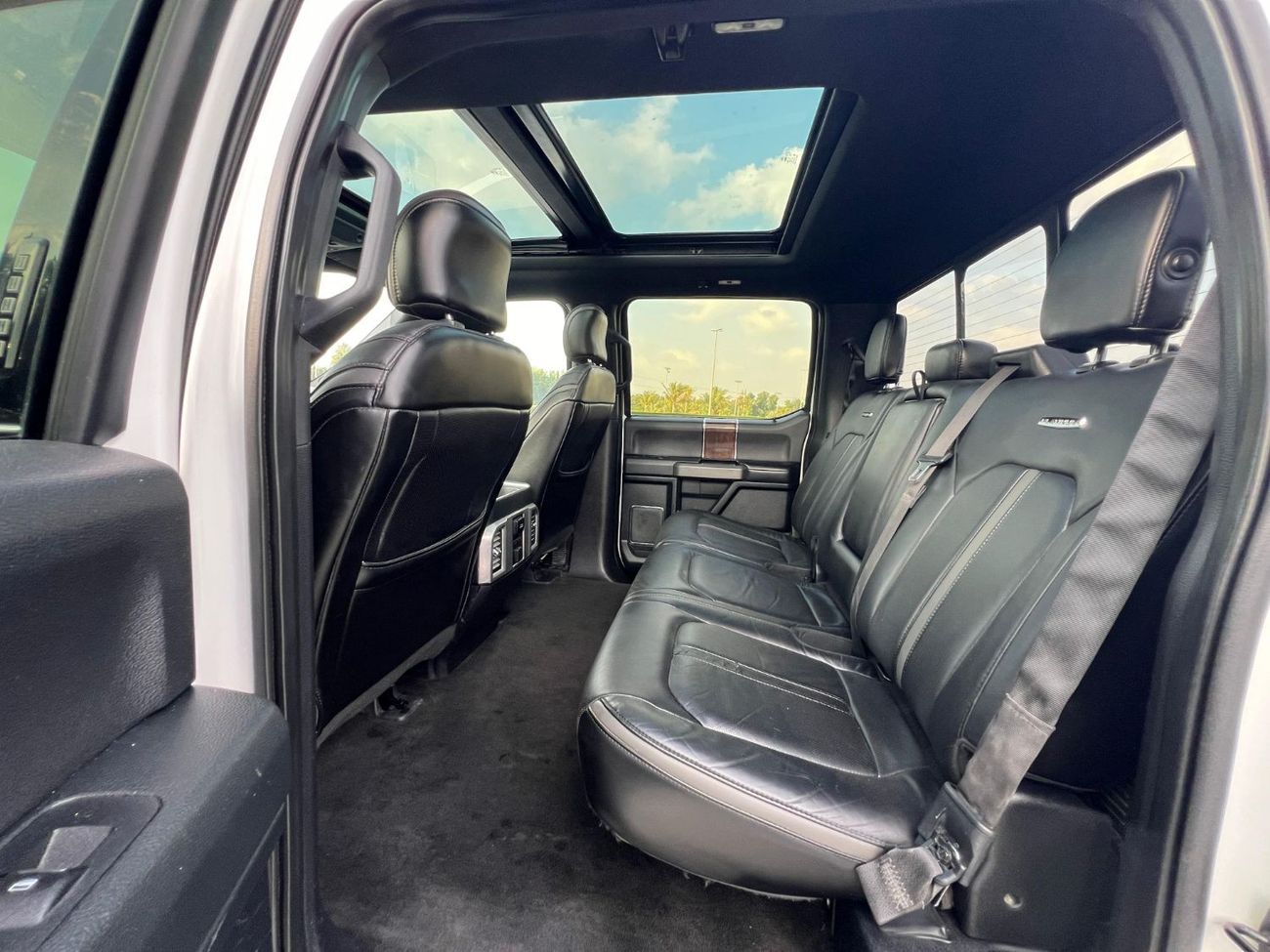 Ford F 150 FORD F-150 PLATINUM 2015 V6 PERFECT CONDITION