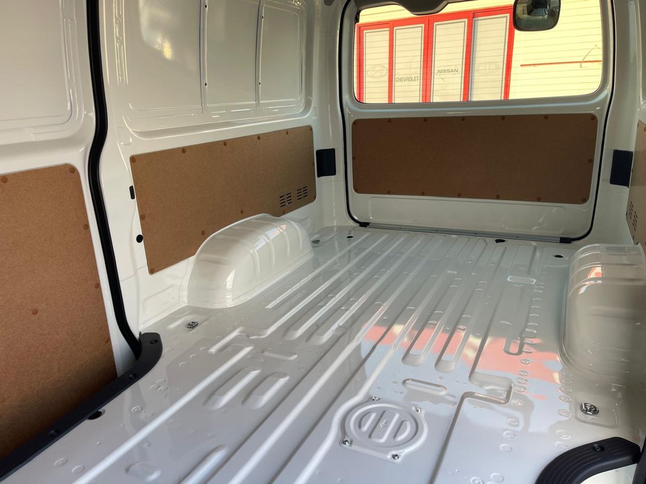 Toyota Hiace TOYOTA HIACE 2.7L CARGO  VAN STD ROOF  2024