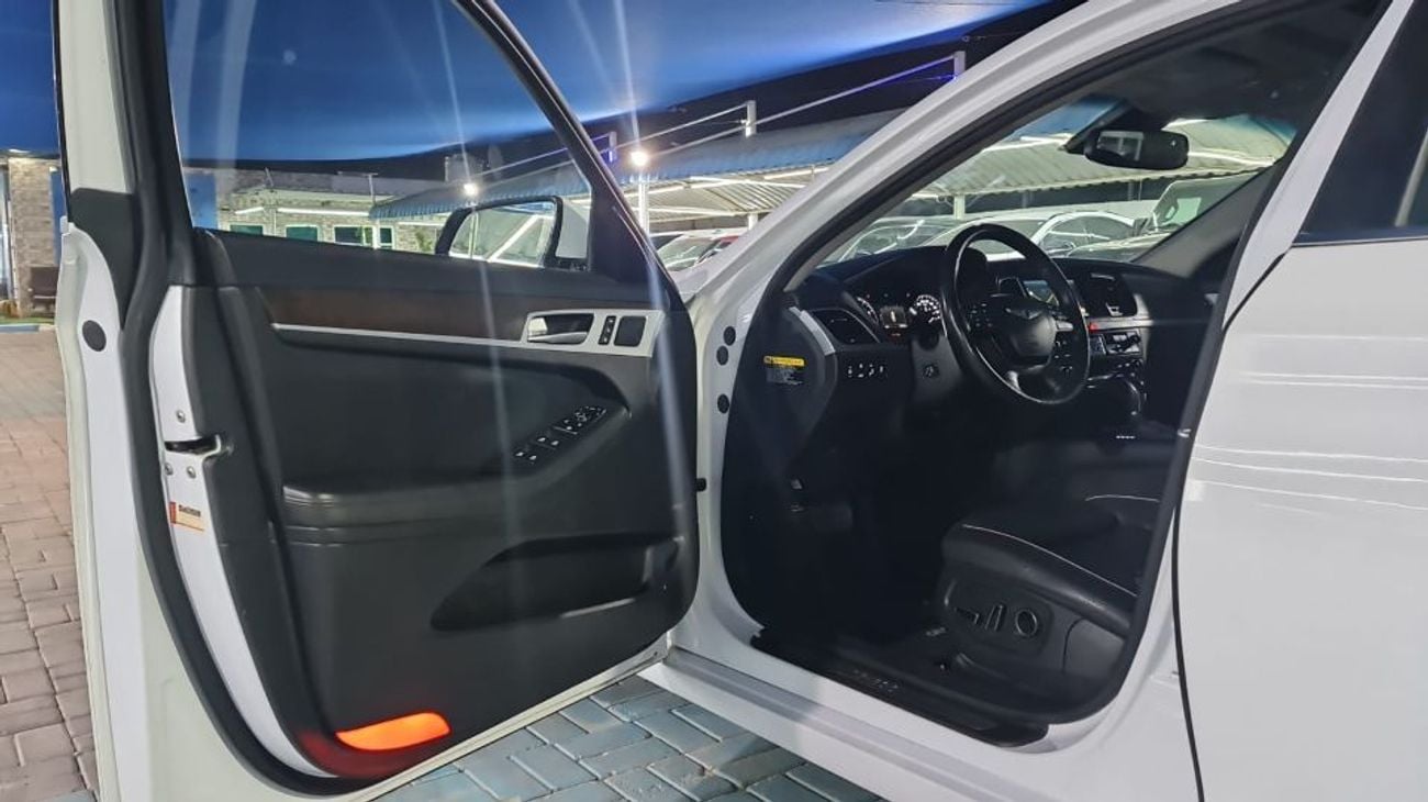 Genesis G330 car in perfect condition 2015 3.8l full configuration