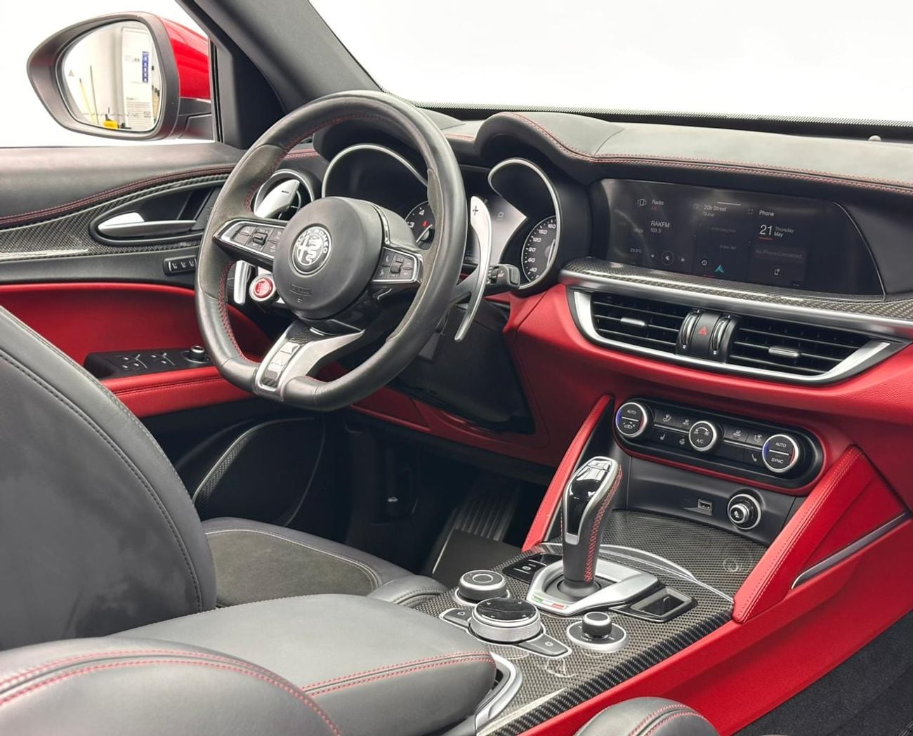 Alfa Romeo Stelvio 2020 Alfa Romeo Stelvio Quadrifoglio, Nov/2026 Alfa Romeo Warranty + Service Contract, FSH, GCC