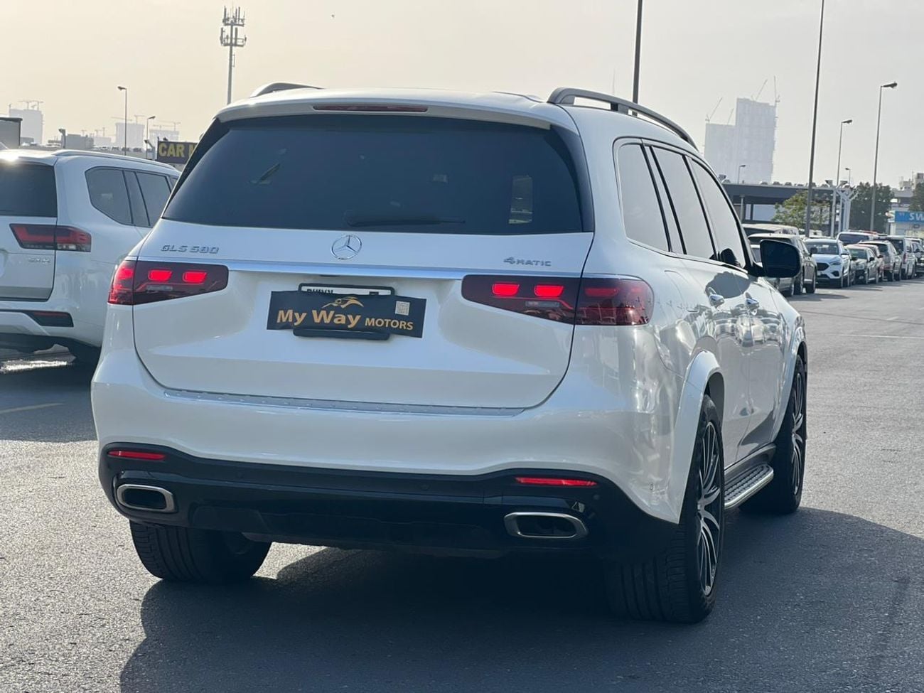 مرسيدس بنز GLS 580 Mercedes Benz GLS 580 4matic