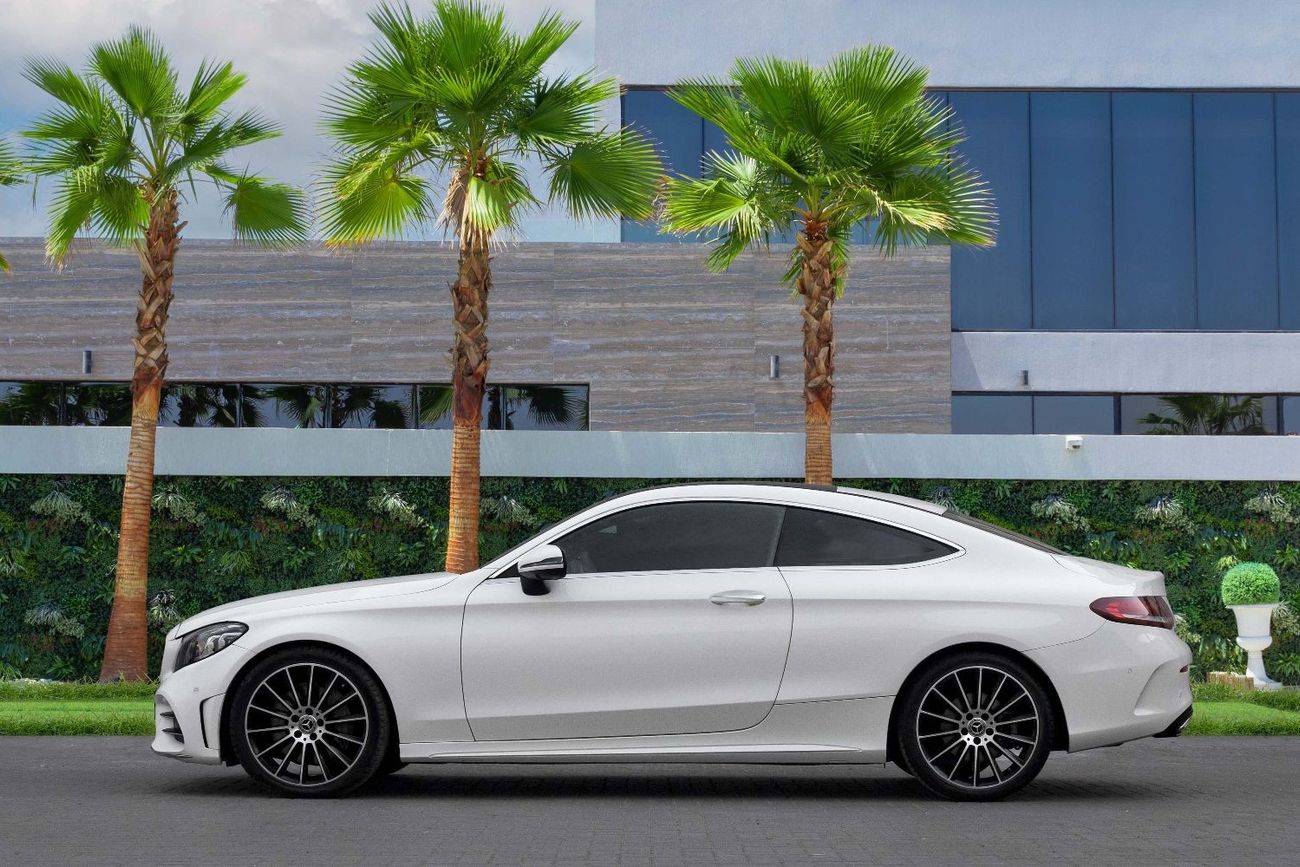 Mercedes Benz C300 | 2,644 P.M  | 0% Downpayment | LOW KM'S | IMMACULATE!