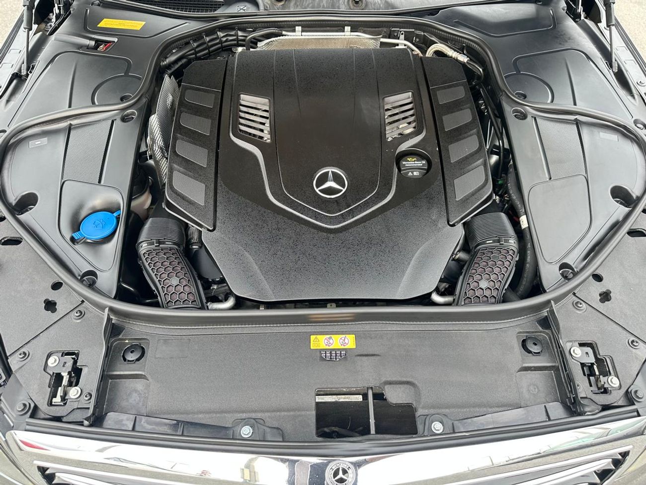 مرسيدس بنز S 560