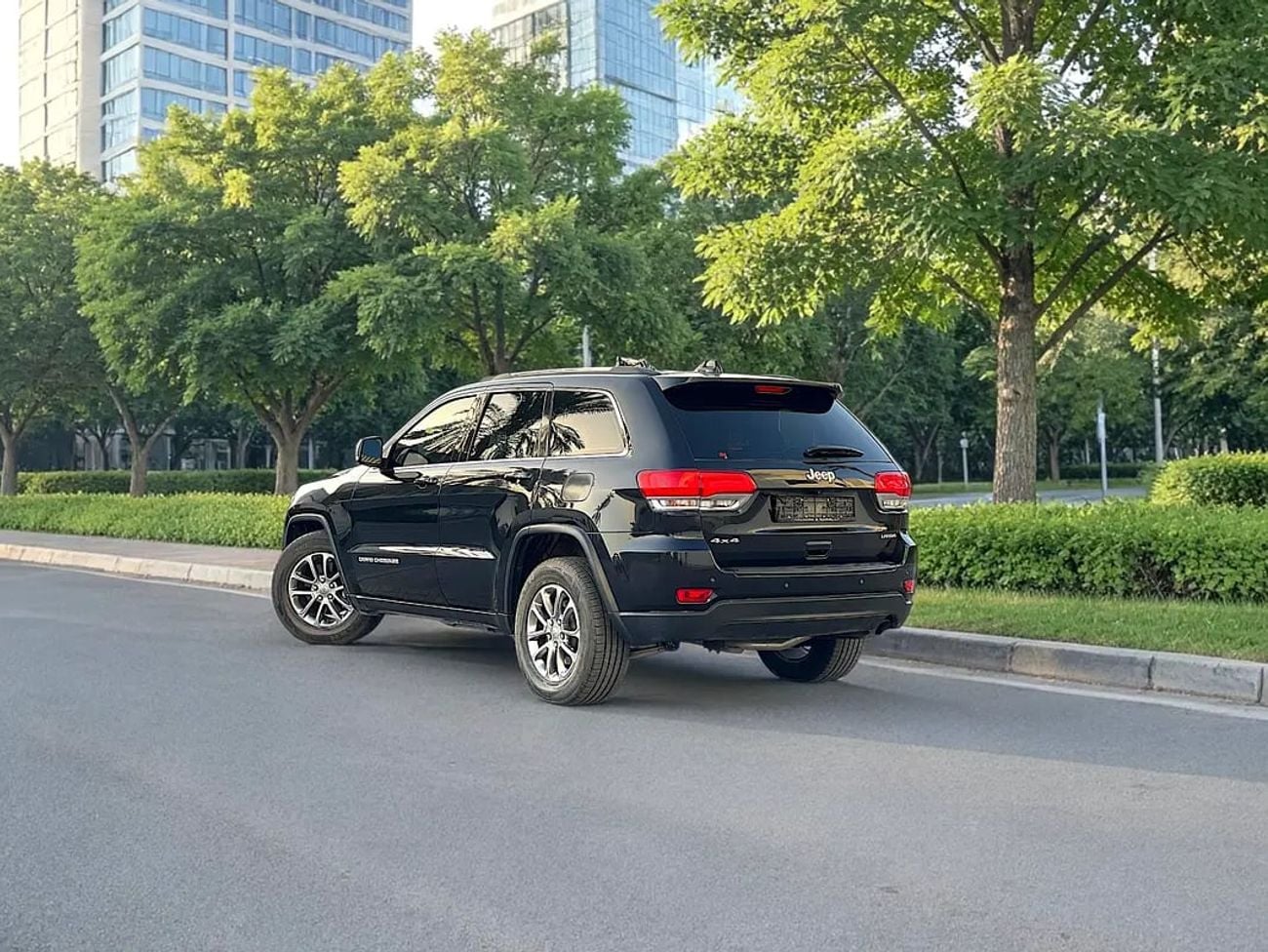 Jeep Grand Cherokee GCC Specs Laredo - Well Maintained