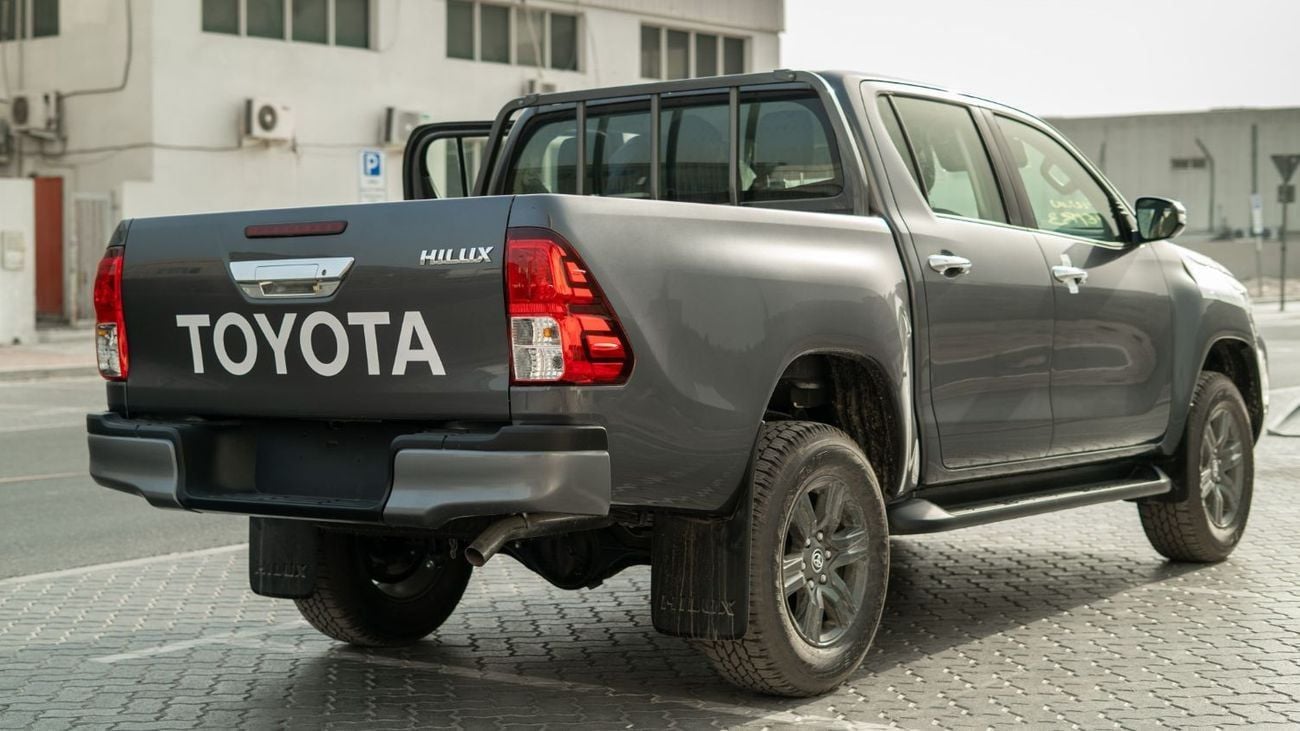 تويوتا هيلوكس SGLX S GLX 2.4L AWD A/T