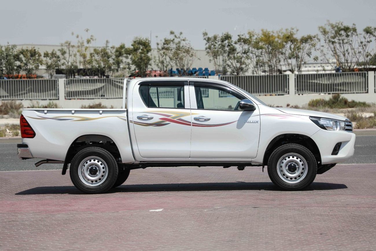 Toyota Hilux 2025 TOYOTA HILUX LOW 2.4 - PLATINUM WHITE PEARL inside BLACK | Export Only