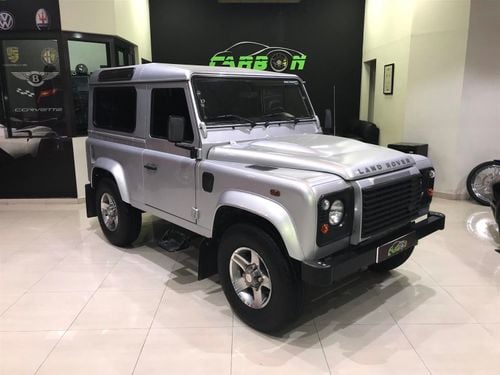 لاند روفر ديفندر - 2012 - GCC - ONE YEAR WARRANTY