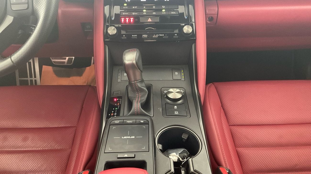 لكزس IS 350 F Sport Prestige | شامل الضمان | 0 ﺪﻔﻋﺓ ﺃﻮﻟﻯ