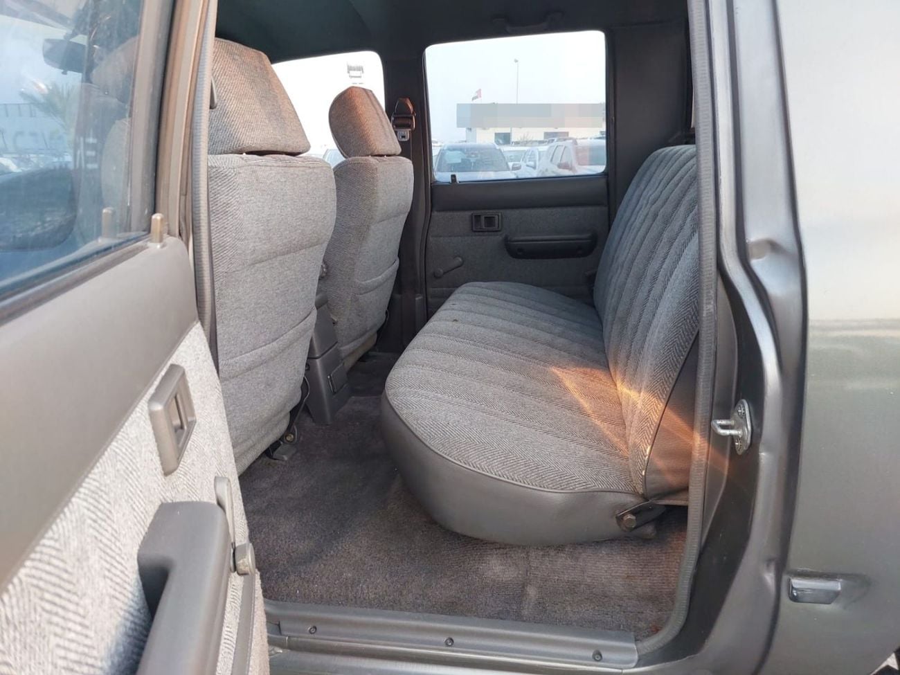 تويوتا هيلوكس 1989 TOYOTA HILUX PICK UP RHD DIESEL MANUAL(PM13672)
