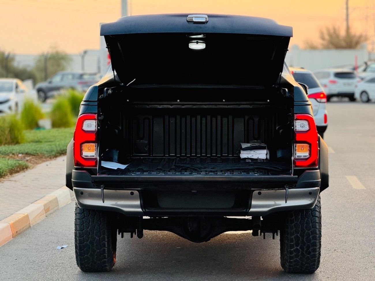 تويوتا هيلوكس Toyota hilux 2020 facelift to 2024 GR sport