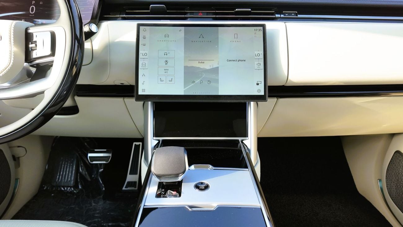 لاند روفر رينج روفر AUTOBIOGRAPHY P530 | Belgravia Green | Black Roof | White Interior | Shadow Exterior Package | GCC Specs