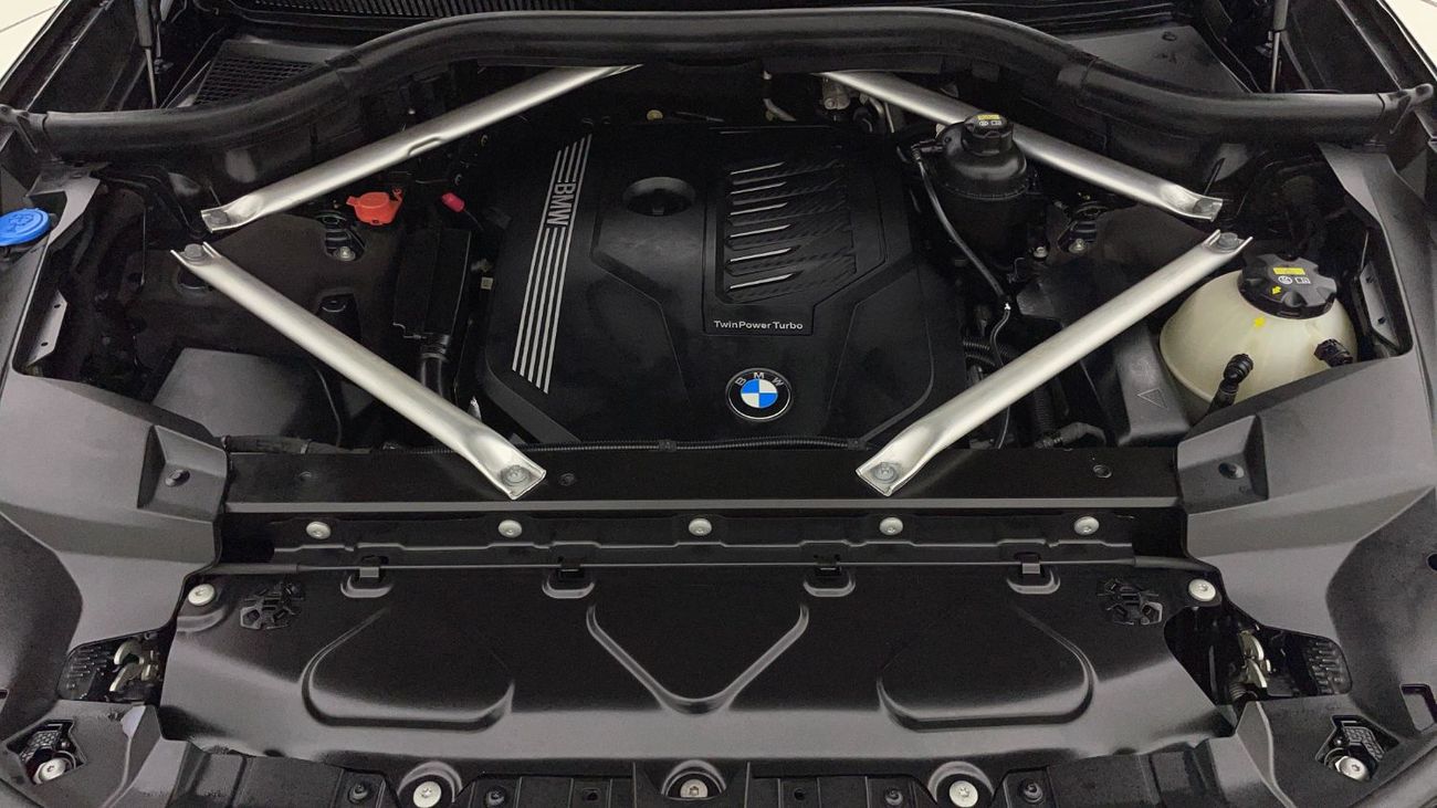 بي أم دبليو X7 3L 2022 | 0 DP | 3156/Month | 30 Day Return | Service History