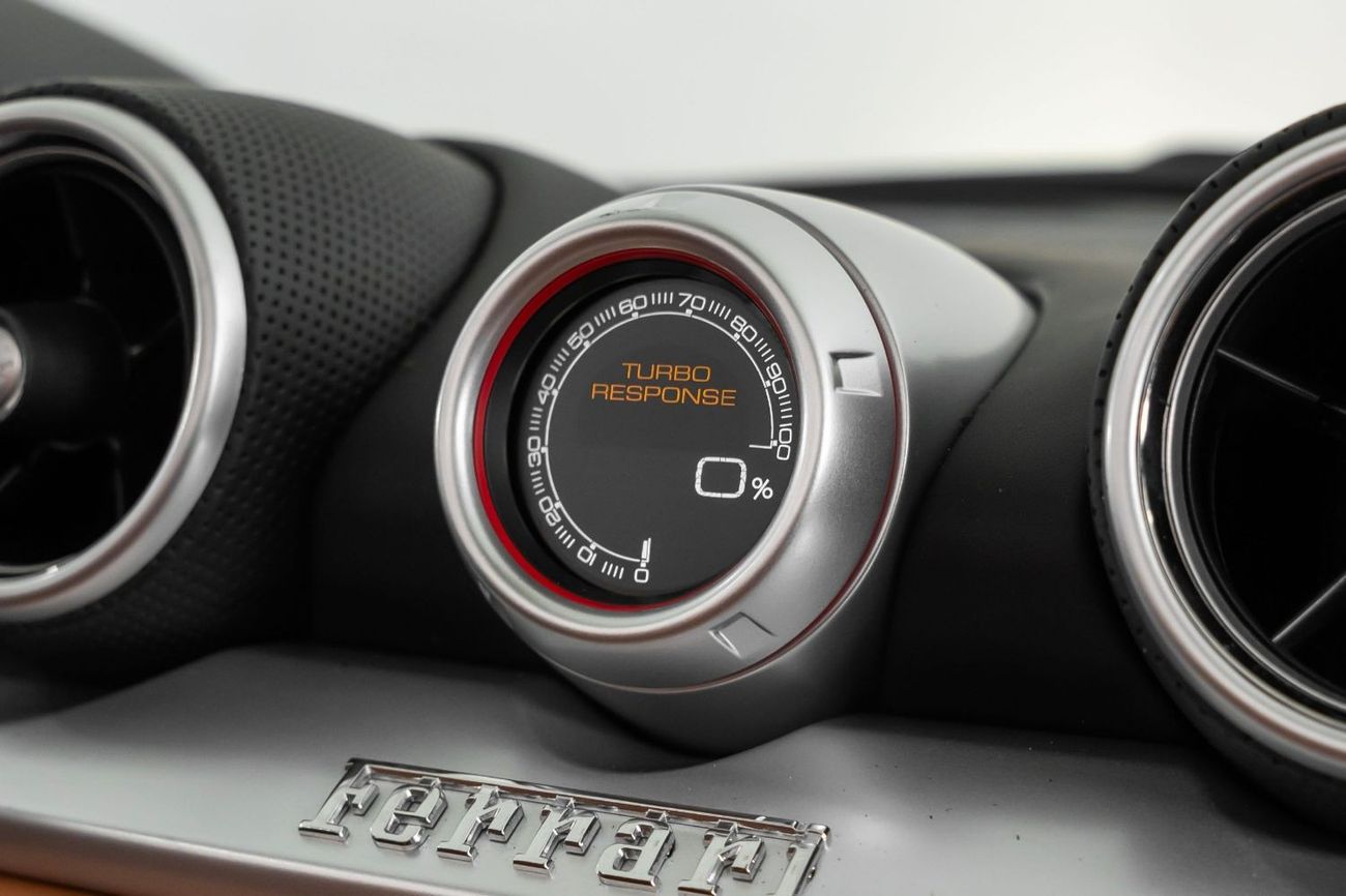 فيراري كاليفورنيا 2015 Ferrari California T 3.9L V8 / Full Ferrari Service History