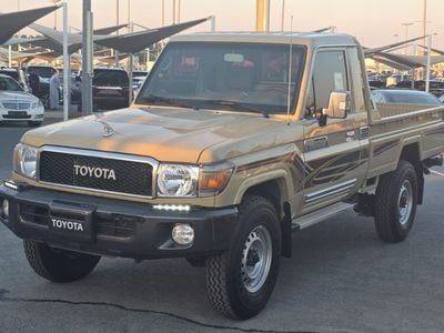 Toyota Land Cruiser Pick Up