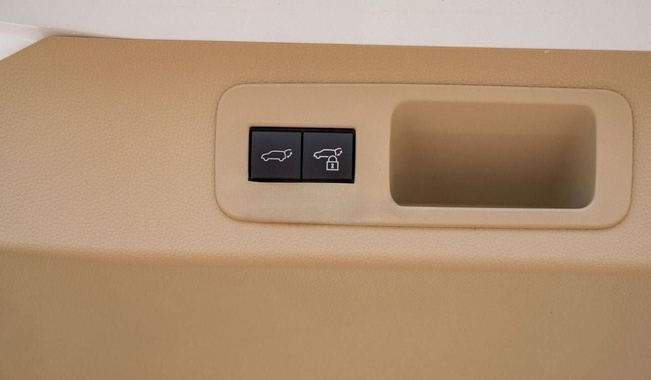 Toyota Land Cruiser LAND CRUISER VXR 3.3L DIESEL 2025