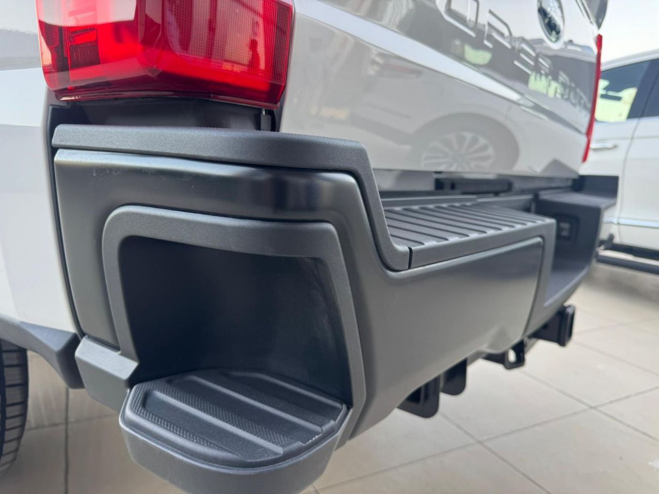 فورد F 250 Ford Super Duty DC F 250 petrol  AT  6.8L V8 2024 model