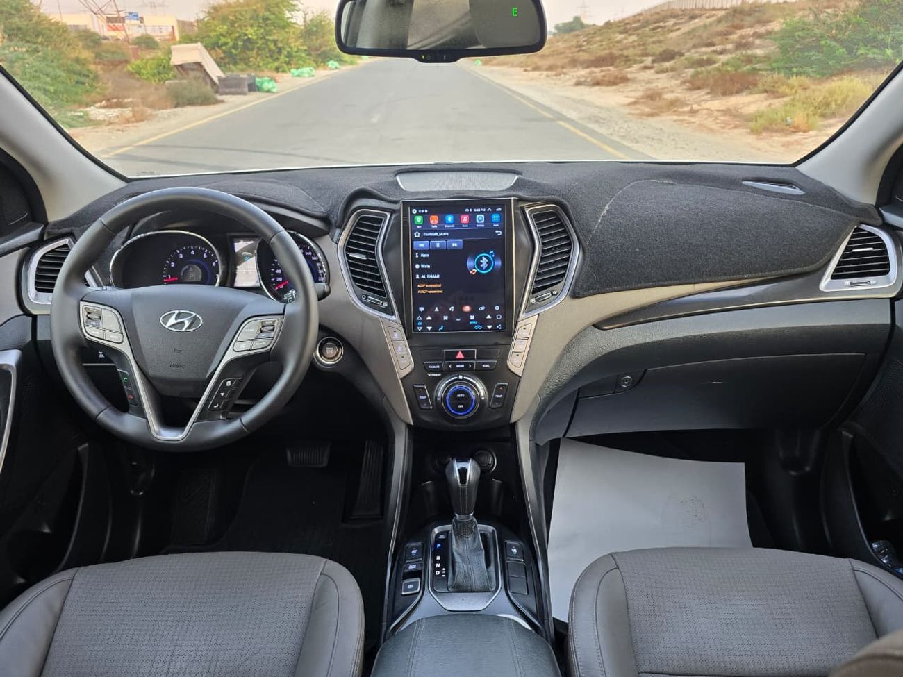 Hyundai Grand Santa Fe GLS Top 3.3L HYUNDAI SANTA FE GRAND 2014 GCC V6 // FULL OPITION // GOOD CONDITION // 7 SEATS