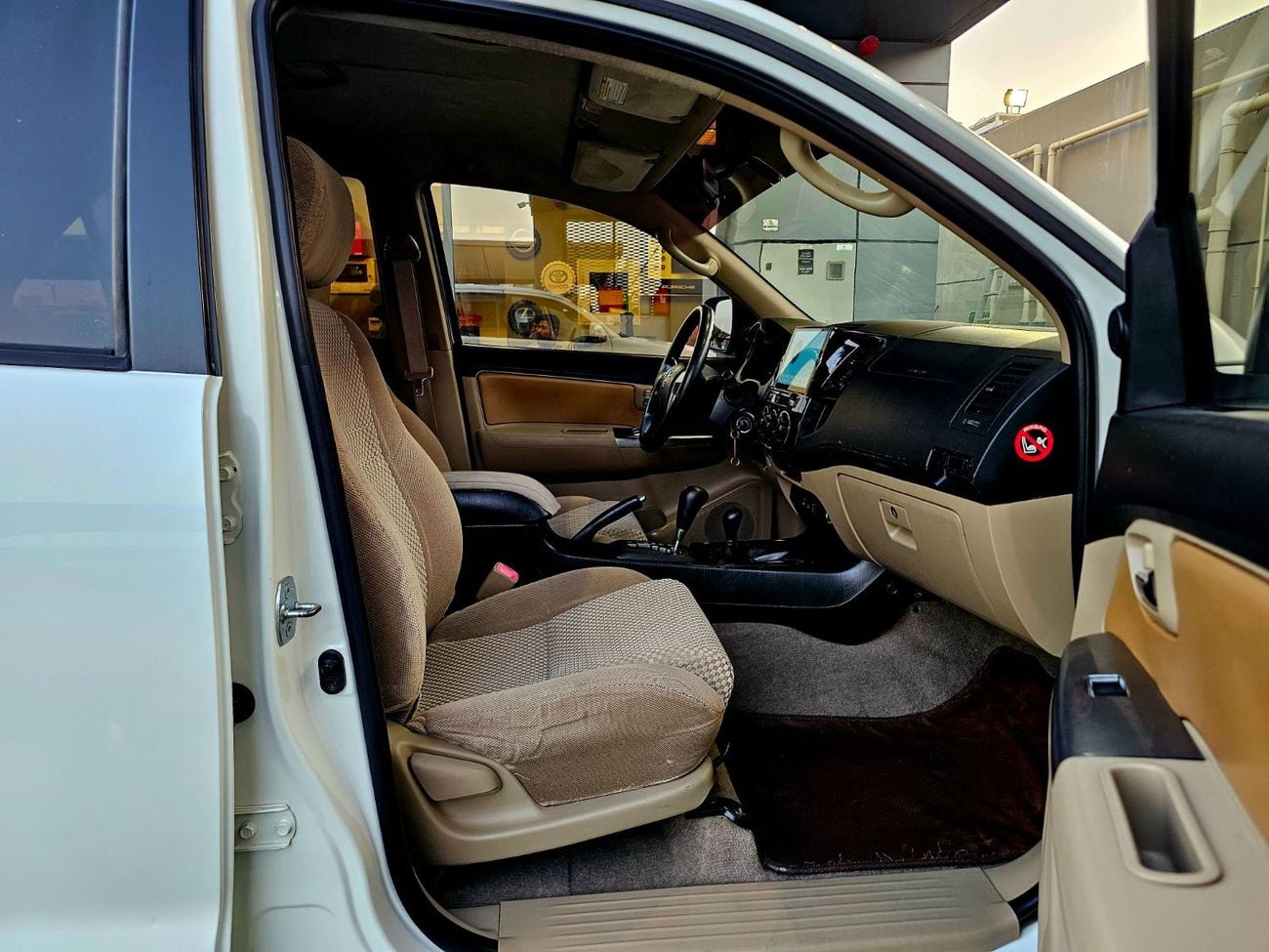 تويوتا فورتونر EXR / V4 2.7L 4WD / GCC SPECS/ FAMILY USED CAR