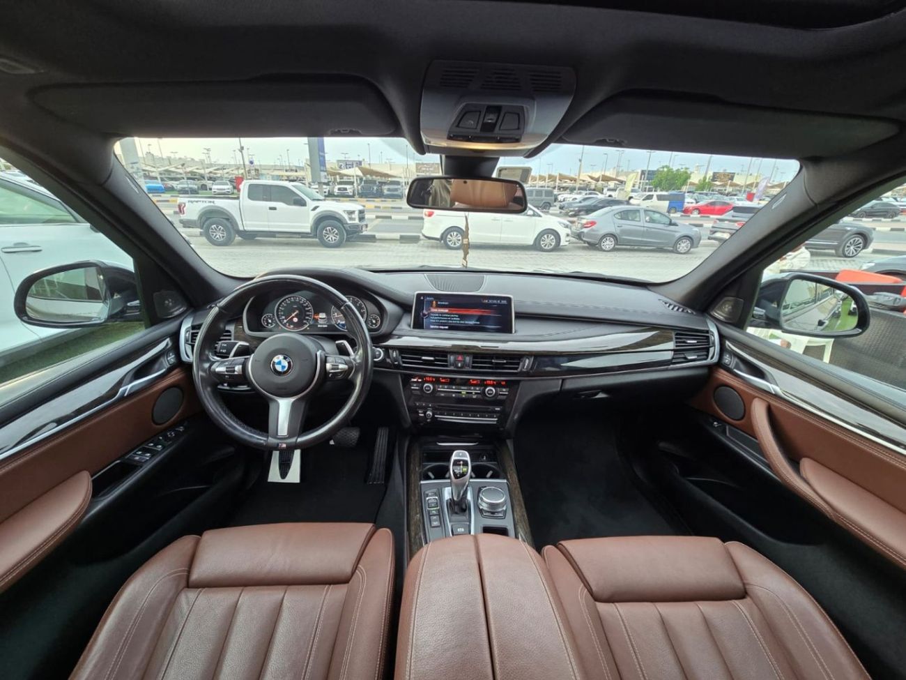 BMW X5 50i Luxury 4.4L (7 Seater) BMW X5 50i 2017 GCC V8 engine 4.4L clean car no any work required availab