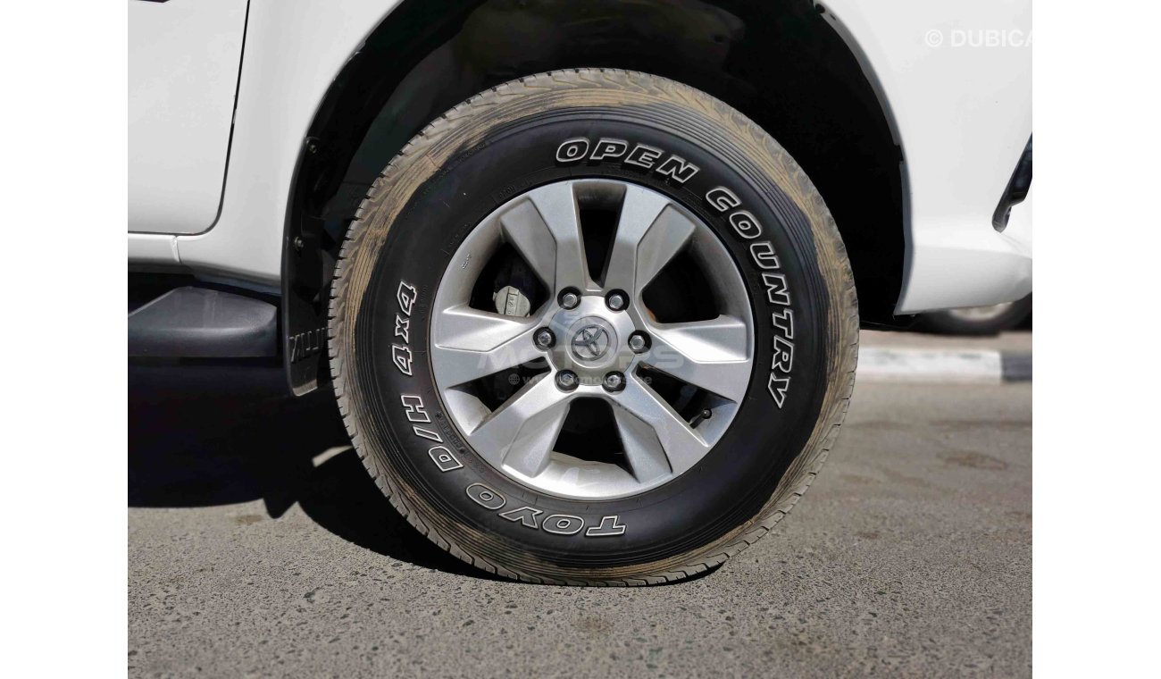 Toyota Hilux 2.7L PETROL, 17" ALLOY RIMS, 4WD, XENON HEADLIGHTS (LOT # 3019)