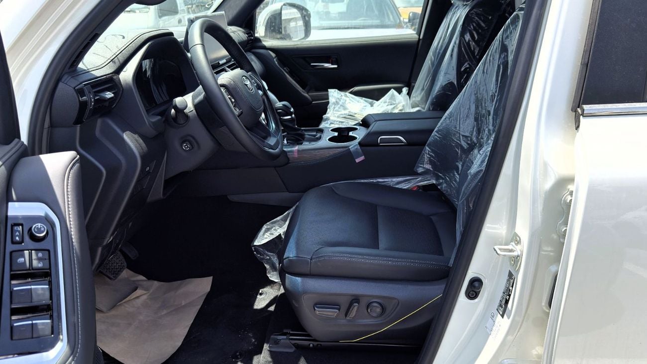 Toyota Land Cruiser LC300 VX 3.5L Petrol 2025YM