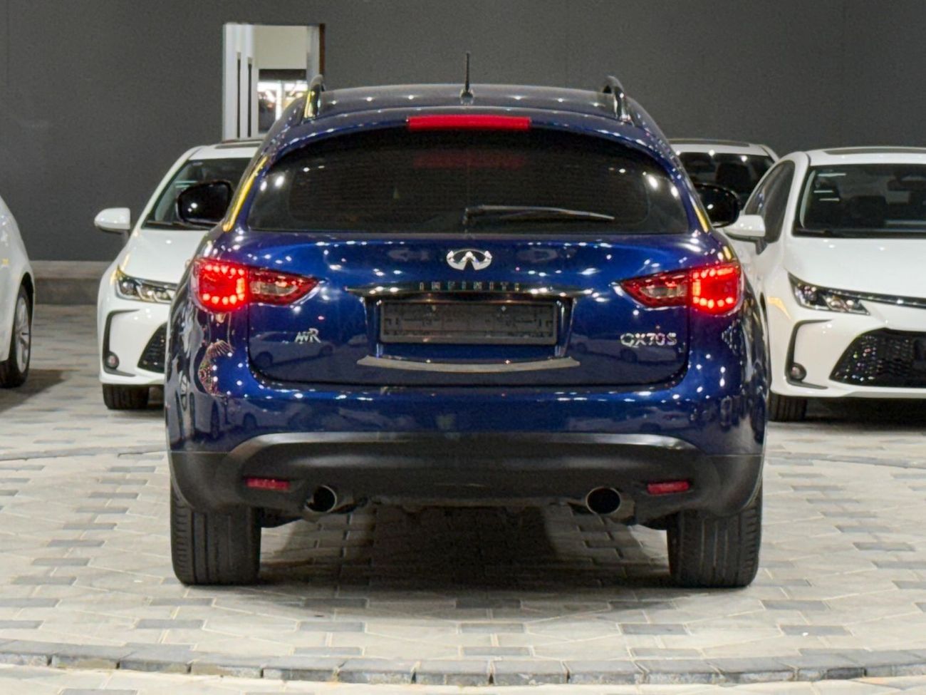 Infiniti QX70 Sport