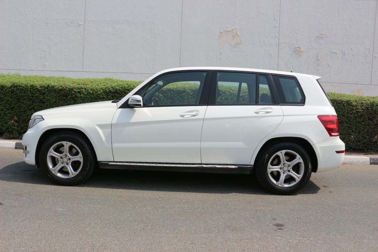 Mercedes-Benz GLK 250 Std 2.0L MERCEDES GLK250 MODEL 2014 GULF SPACE FULL AUTO