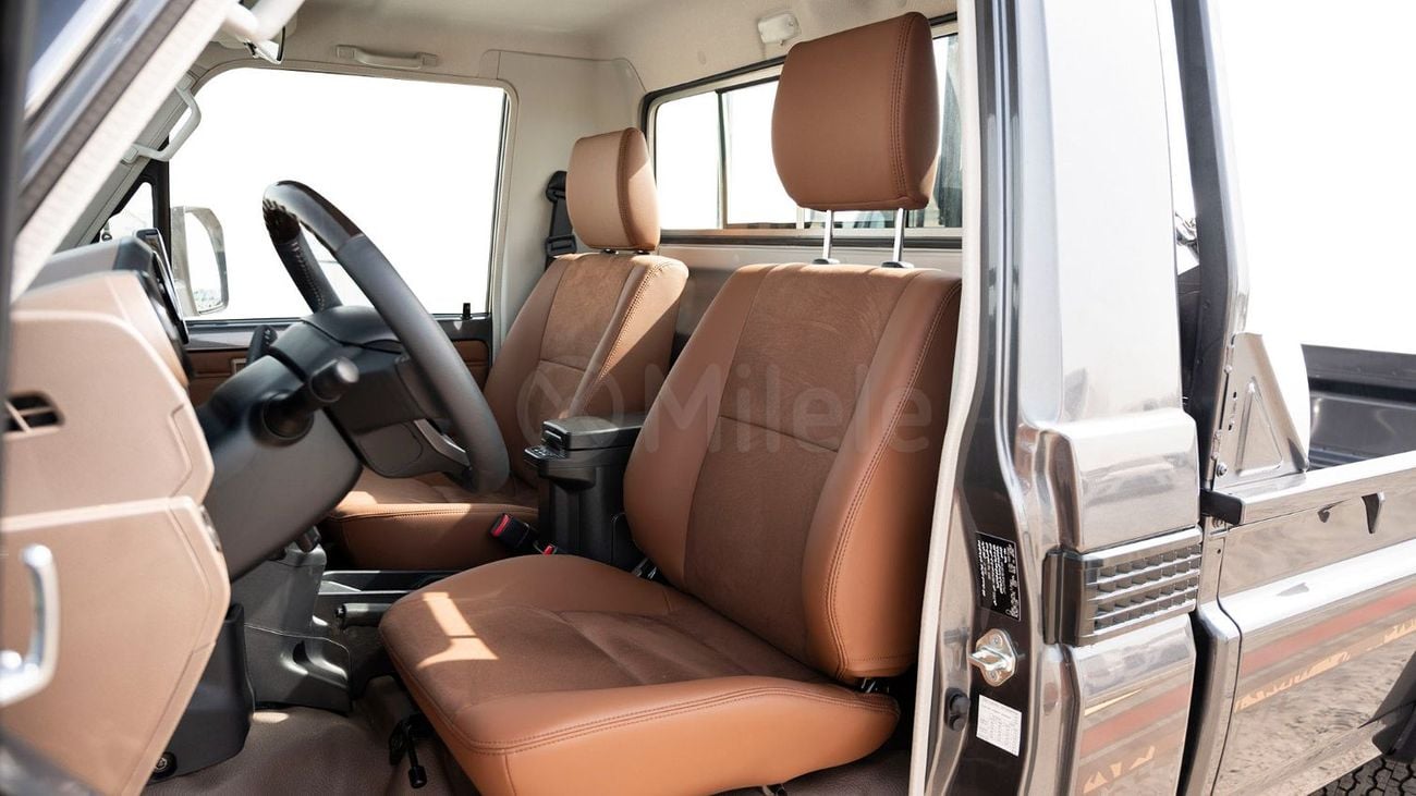 Toyota Land Cruiser Pickup 70