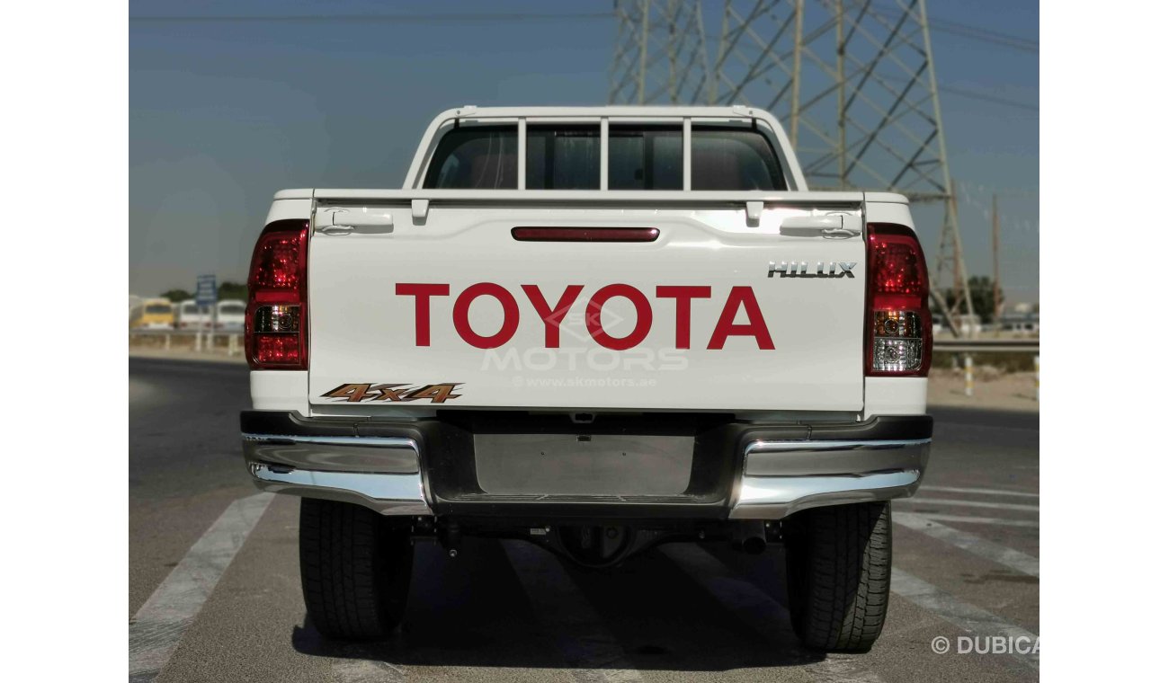 Toyota Hilux 2.4L DIESEL, 17" TYRE, 4WD, TRACTION CONTROL, XENON HEADLIGHTS (CODE # THMO01)