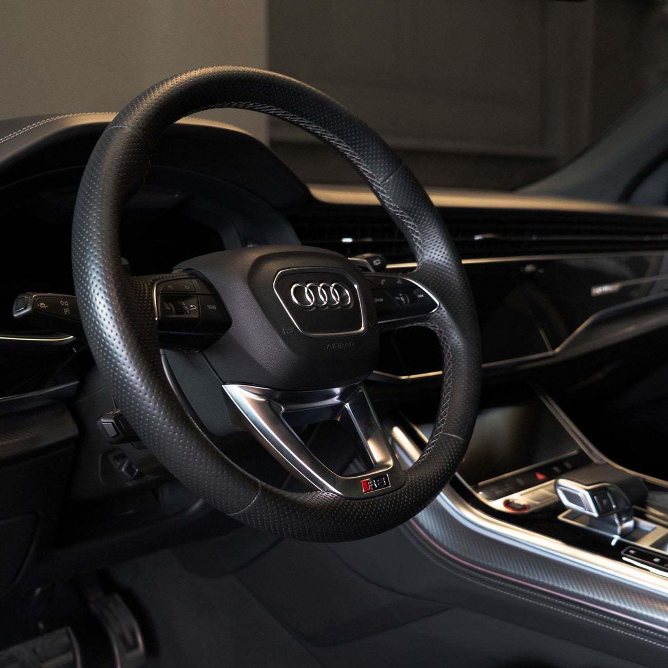 Audi RS Q8 TFSI quattro 4.0L AED 5,557 pm • 0% Downpayment • Audi RSQ8 • 1 Year Warranty