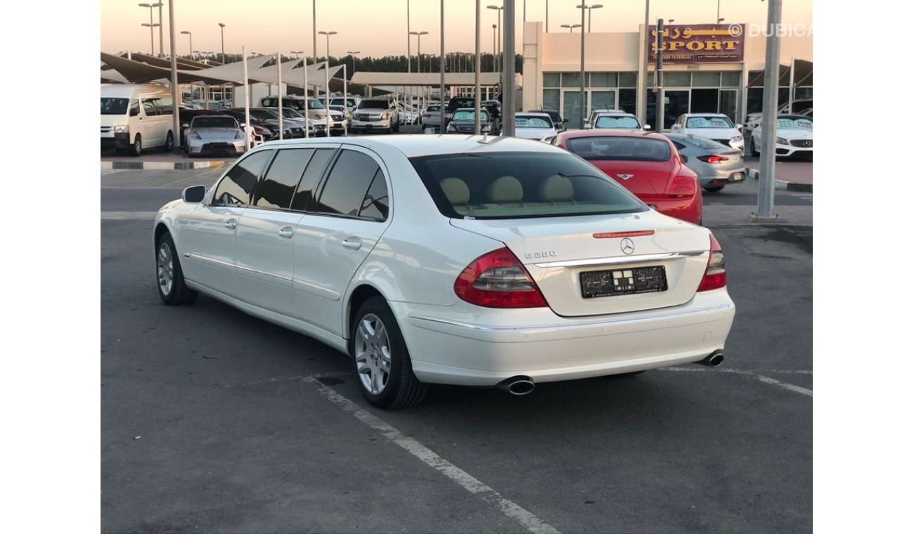 Mercedes-Benz E 280 Mercedes Benz E280 model 2009 GCC cr prefect condition low mileage 6 door