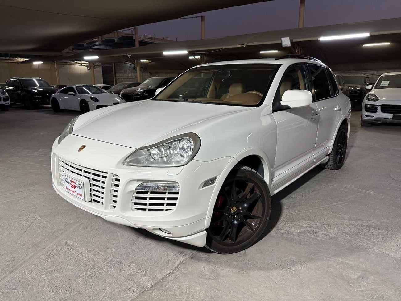 Porsche Cayenne PORSCHE CAYENNE GTS 2008 | SUNROOF | TWO KEYS | VERY LOW MILEAGE!