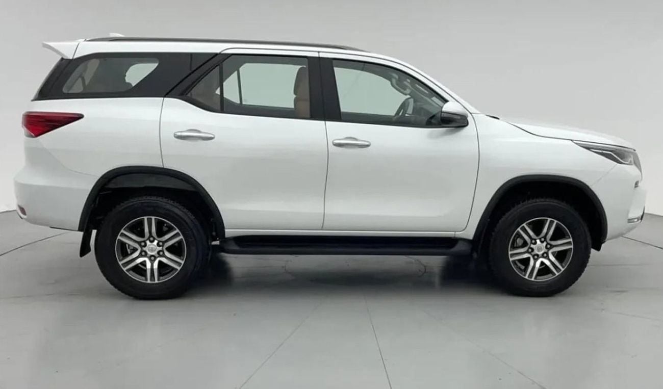 Toyota Fortuner 2.4L Diesel AT 4X4 2025