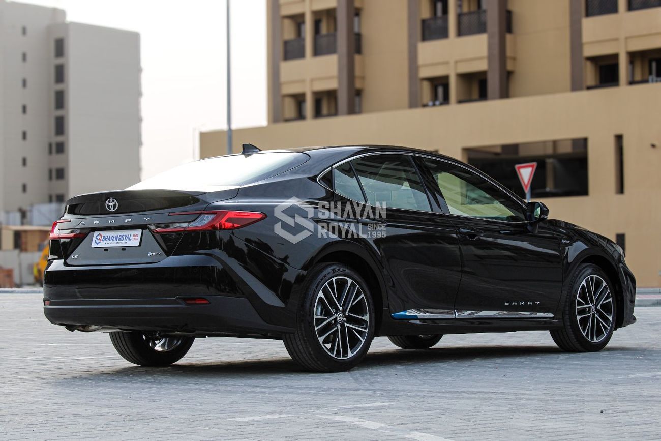 Toyota Camry LHD LE 2.5L HEV FWD AT WITH PANORAMIC SUNROOF 25MY