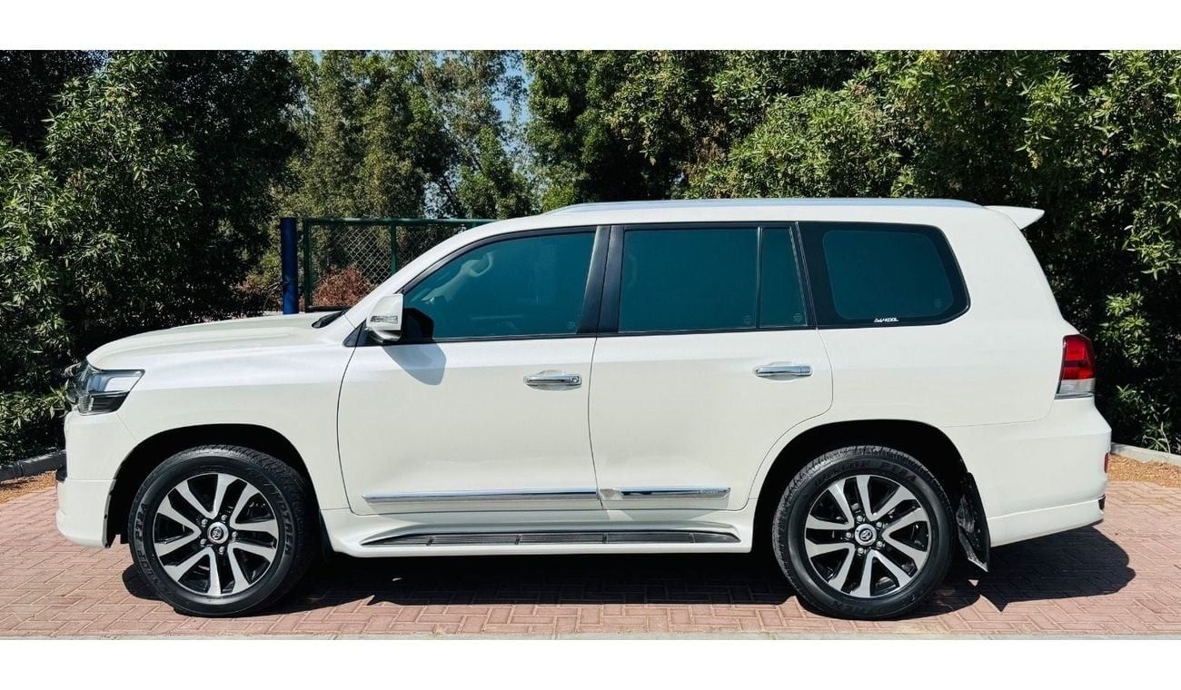 تويوتا لاند كروزر GXR 4.0L (271 HP) 4WD