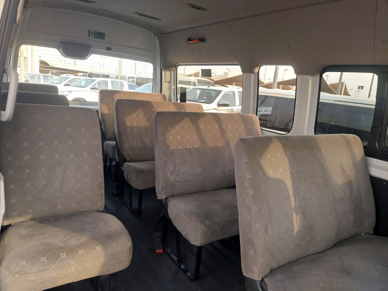 Nissan Urvan Microbus 2.5L M/T Diesel