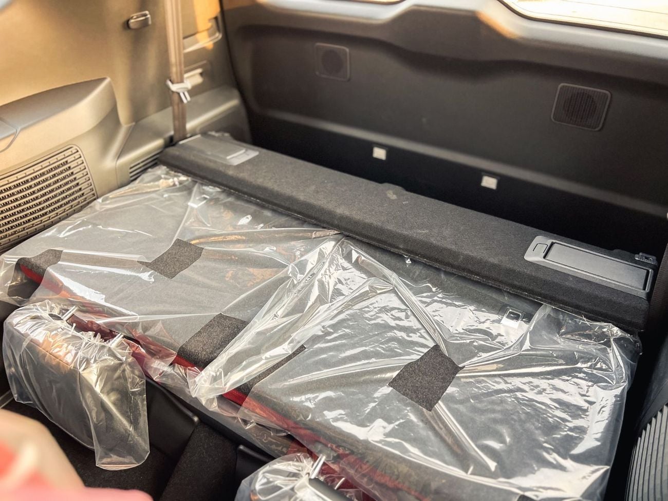 Toyota Land Cruiser 3.5T VXR Hybrid EXPORT PRICE - 2025 LC300 3.5L VXR Hybrid (Highest Spec - Oman)