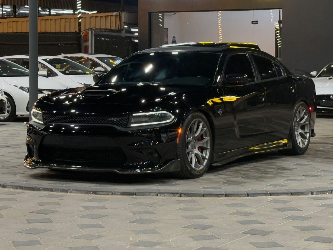 Dodge Charger SRT 392 6.4L (717 HP)