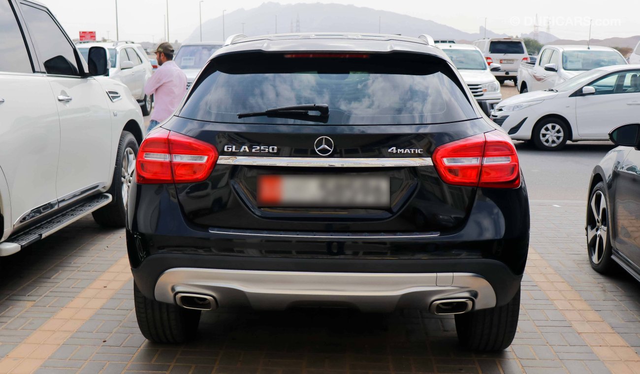 Mercedes-Benz GLA 250