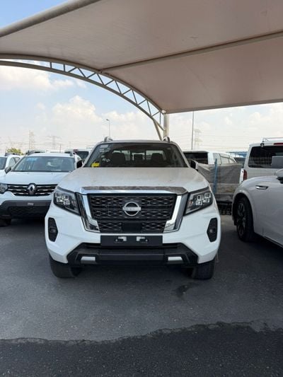 نيسان نافارا Std 2.5L 4WD M/T Nissan Navara 2.5L 4WD M/T
