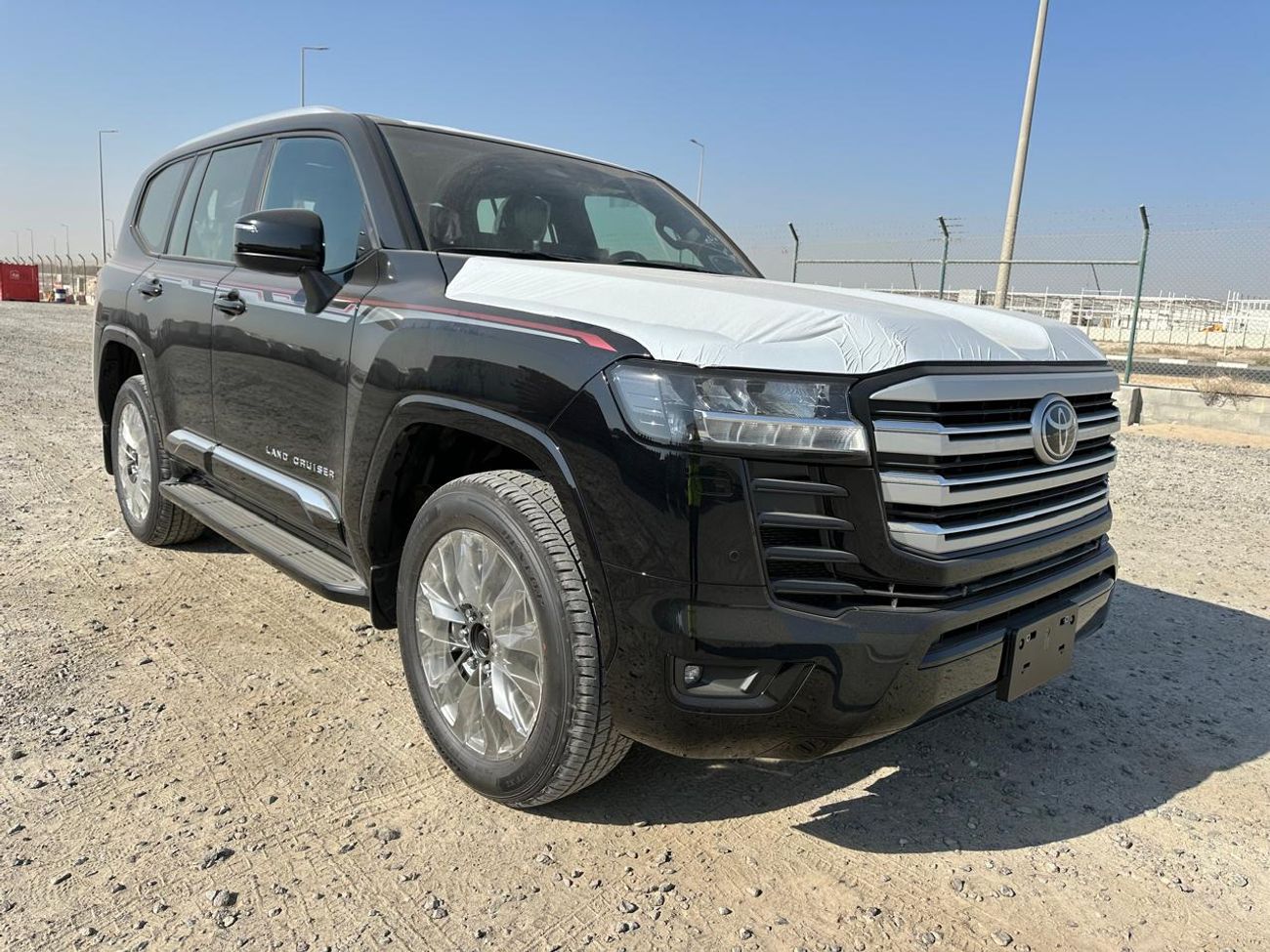 Toyota Land Cruiser GXR 3.5L TT FULL WITH RADAR