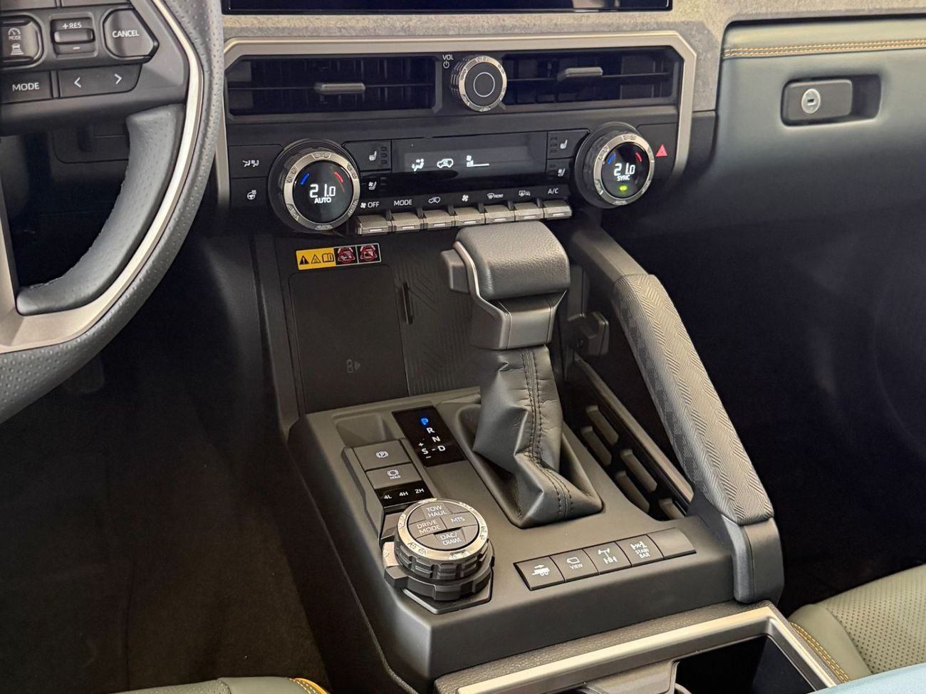 تويوتا Runner4 TRAILHUNTER 2.4 IFORCE-MAX HYBRID