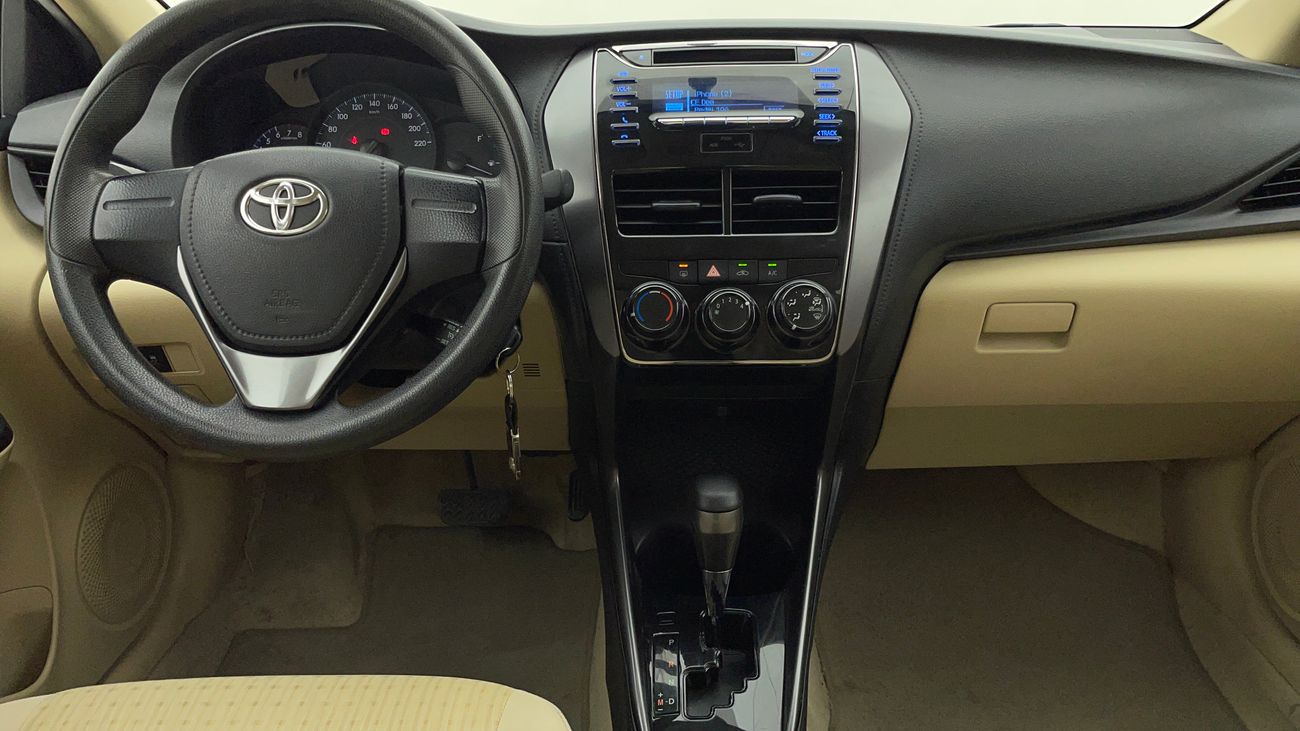 تويوتا يارس SE 1.5 | بدون دفعة مقدمة | اختبار القيادة في المنزل