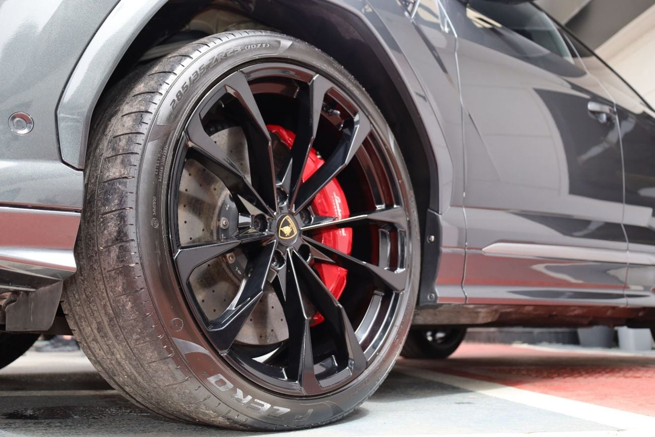 لامبورغيني اوروس STD 4.0T V8