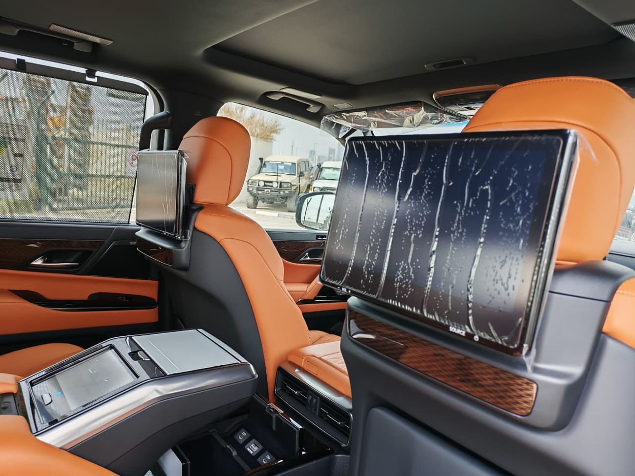 Lexus LX 700h 2026 Lexus LX700h VIP HEV (4-Seater) 3.5L V6 Twin-Turbo Hybrid A/T 4WD Export Only