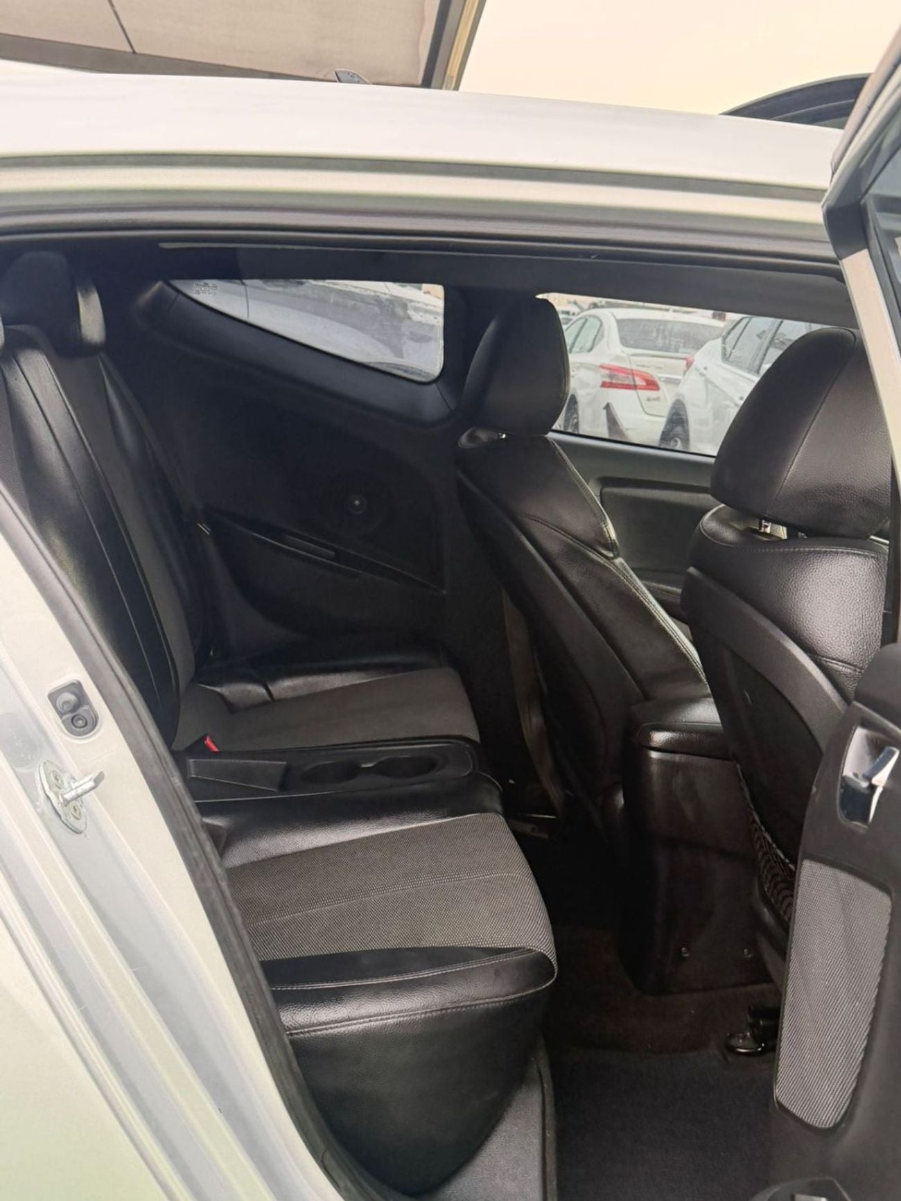 هيونداي فيلوستر فل بانوراما رقم 1 وارد